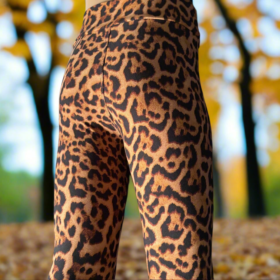 Trendy leopard print leggings