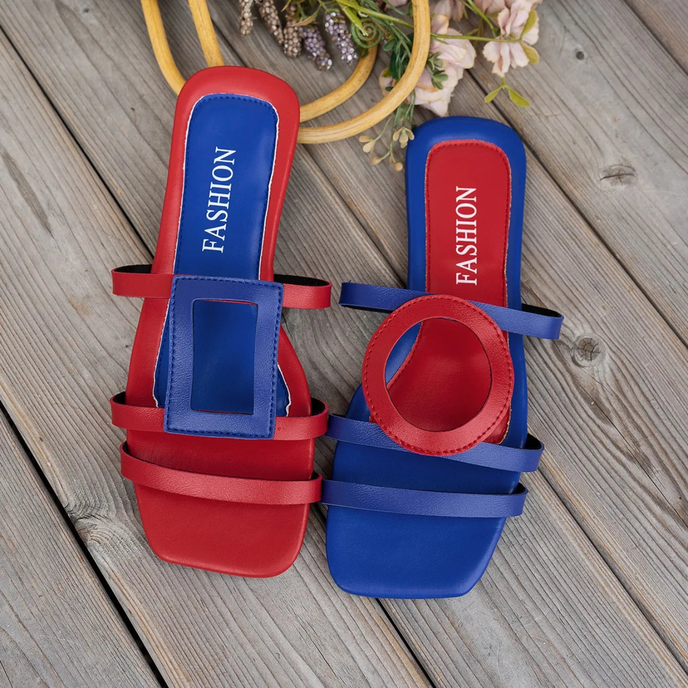 Women Flat Slippers Summer New Outdoor Shoes Non-slip Casual Slippers Women Plus Size Fashion Luxury Sandals Home Slides Women
