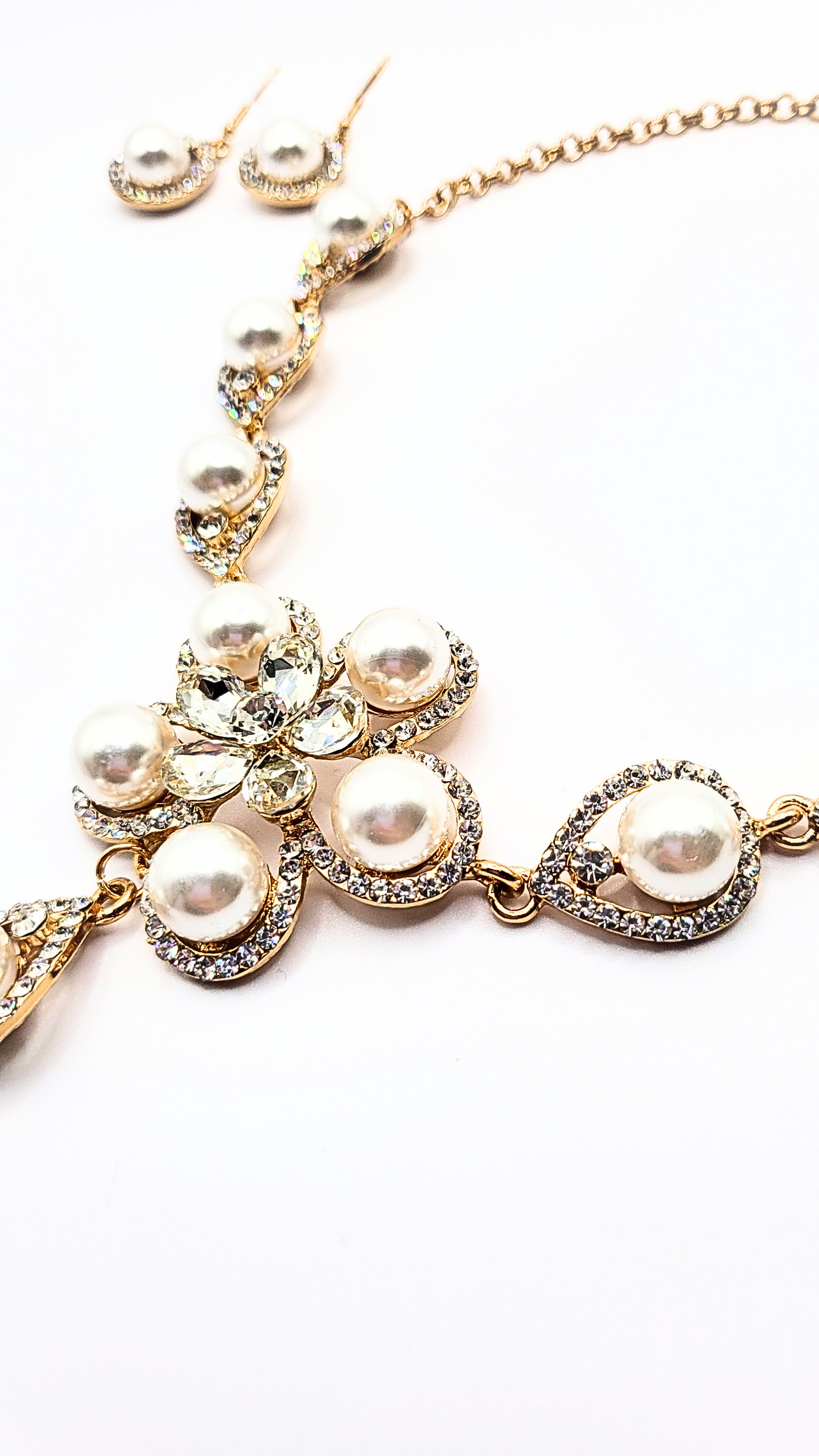 Pearl Crystal Flower Necklace & Earrings