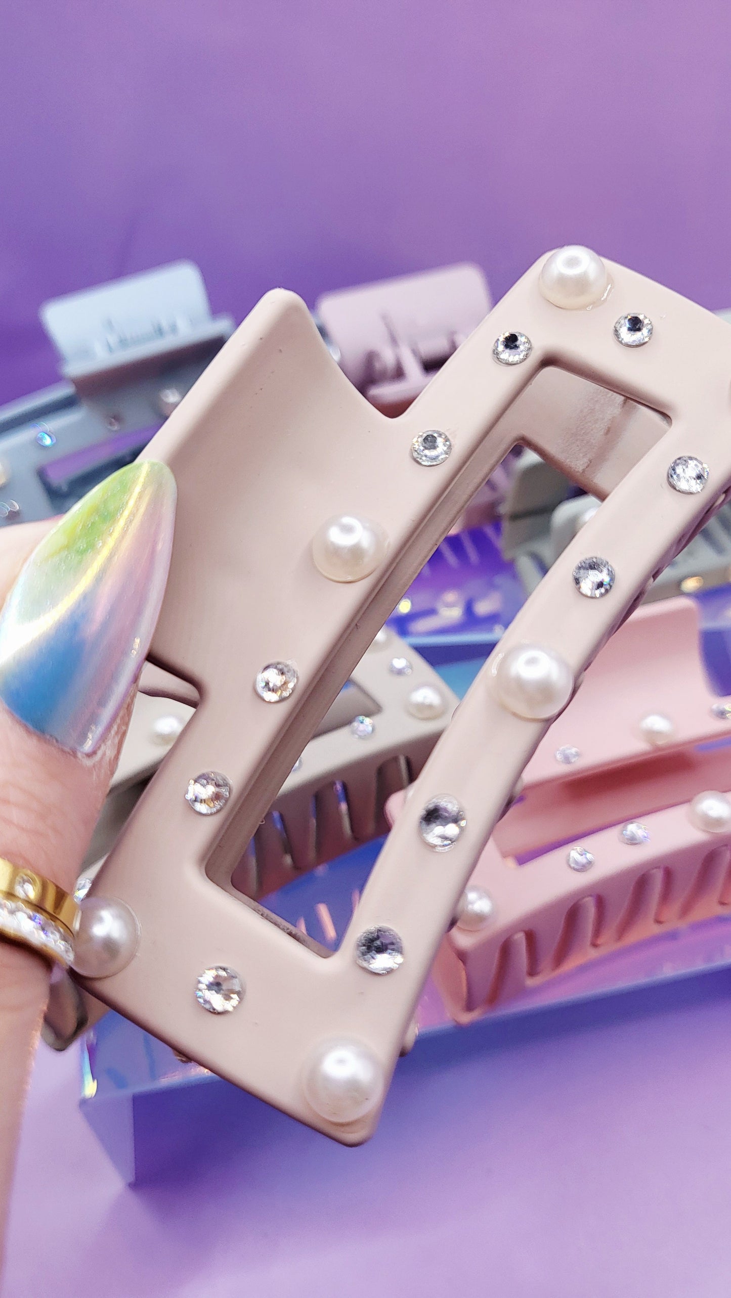 Pearl Essence Square Hair Clamps Pack of 12