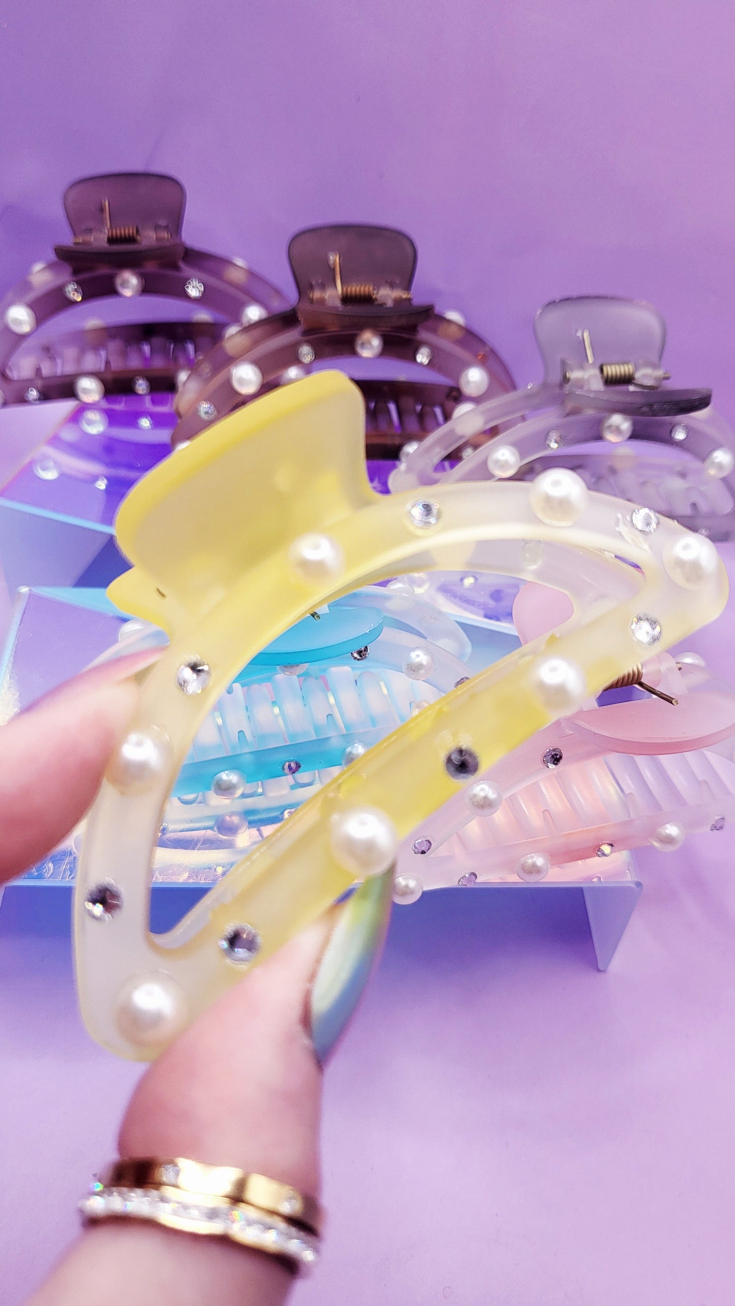 Pearl Essence Curve Hair Clamps Pack of 12