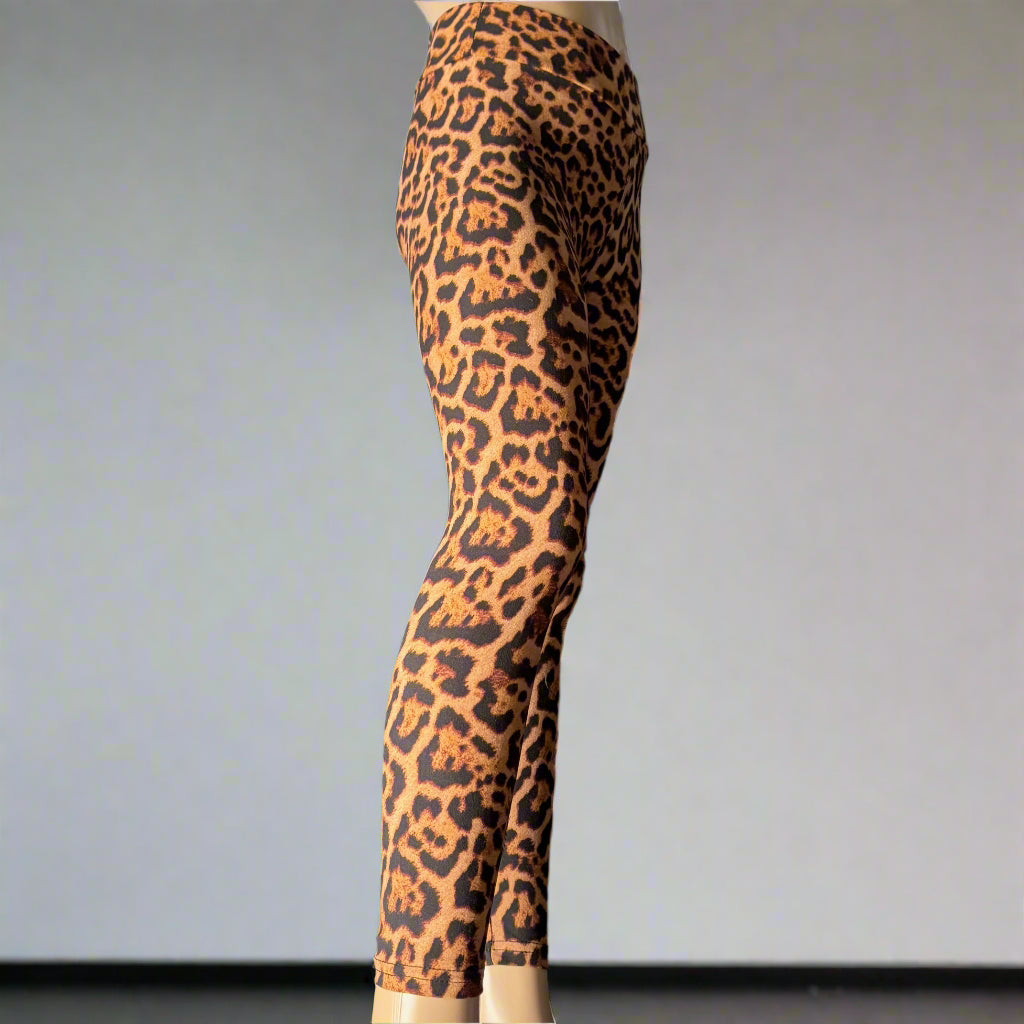 Trendy leopard print leggings