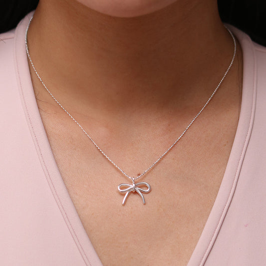 Bow pendant necklace-0