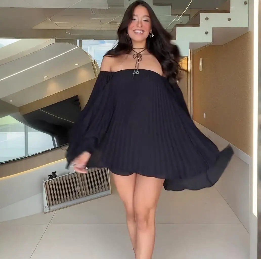 Women's Sexy One Shoulder Pleated Chiffon Long Sleeve Shorts 2 Piece Fashion Loose Shawl Sleeves Elegant Female Beach Shorts Set