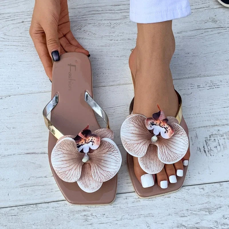 New Flip Flops Women's Slippers 2025 Summer Square Toe Flat Sandals Outdoor Casual Slippers Women Fashion Flowers Shoes Ladies