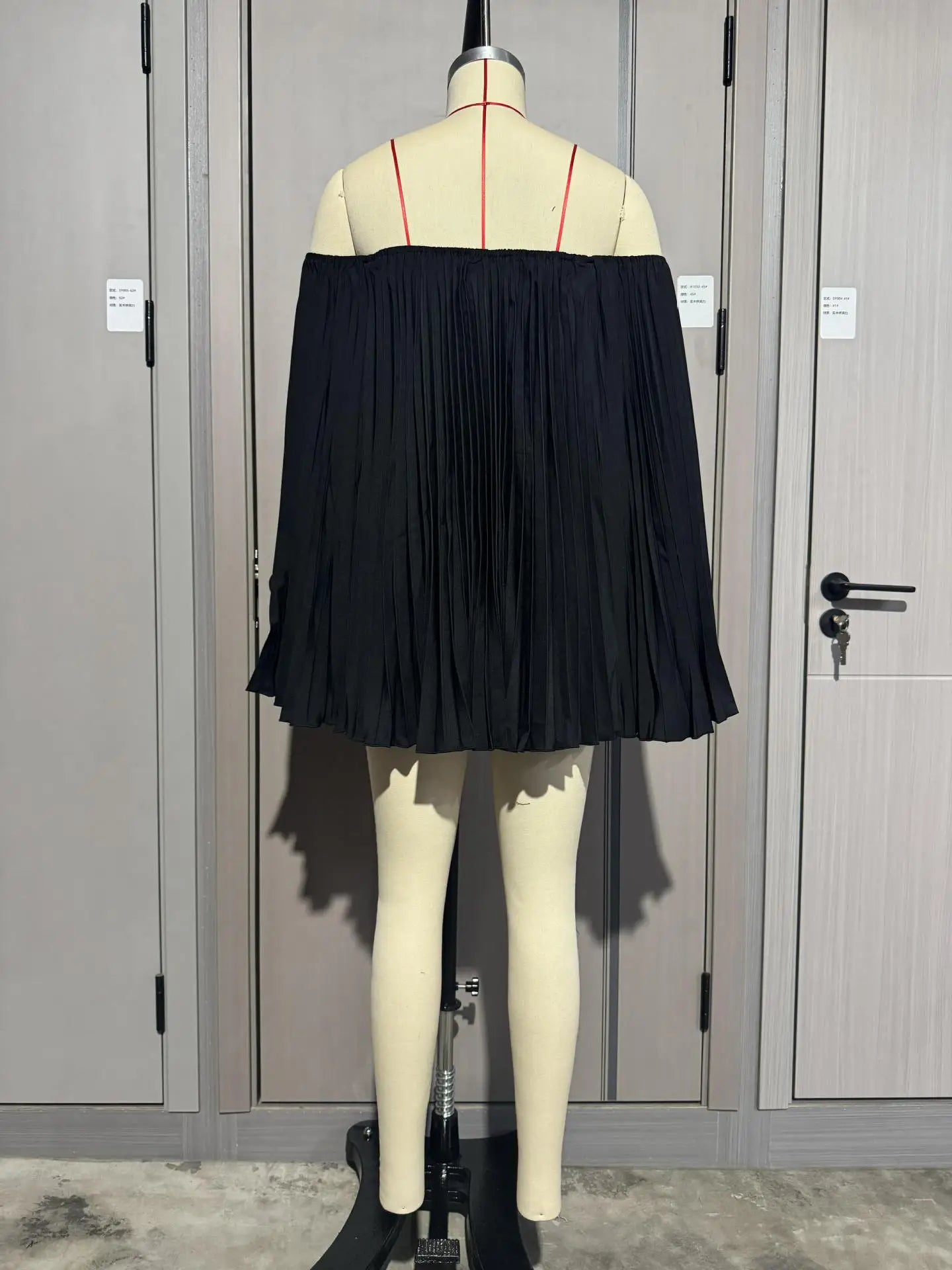 Women's Sexy One Shoulder Pleated Chiffon Long Sleeve Shorts 2 Piece Fashion Loose Shawl Sleeves Elegant Female Beach Shorts Set