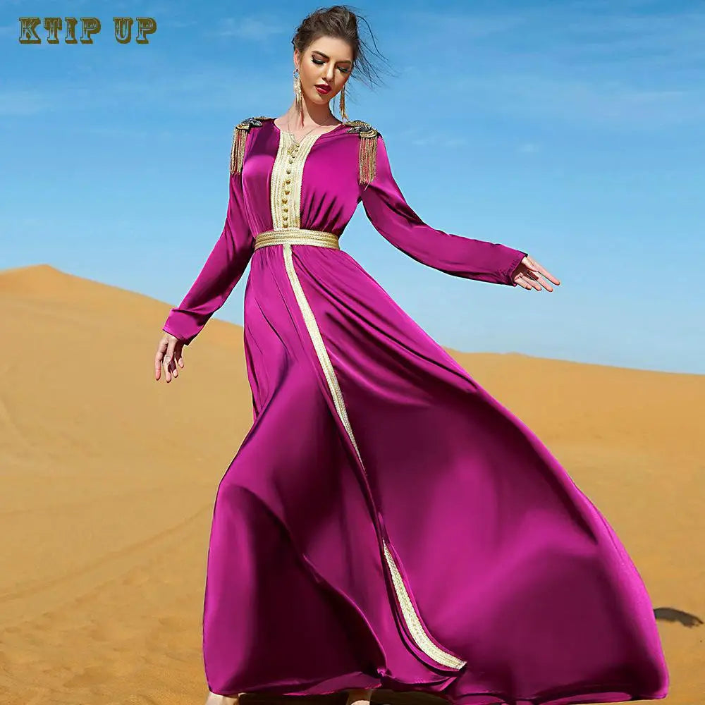 Ramadan Luxury Muslim Fashion Bat Sleeve Moroccan Turkiye Dubai Dress Middle East Arab Dress Sequins Golden Velvet Long Dress