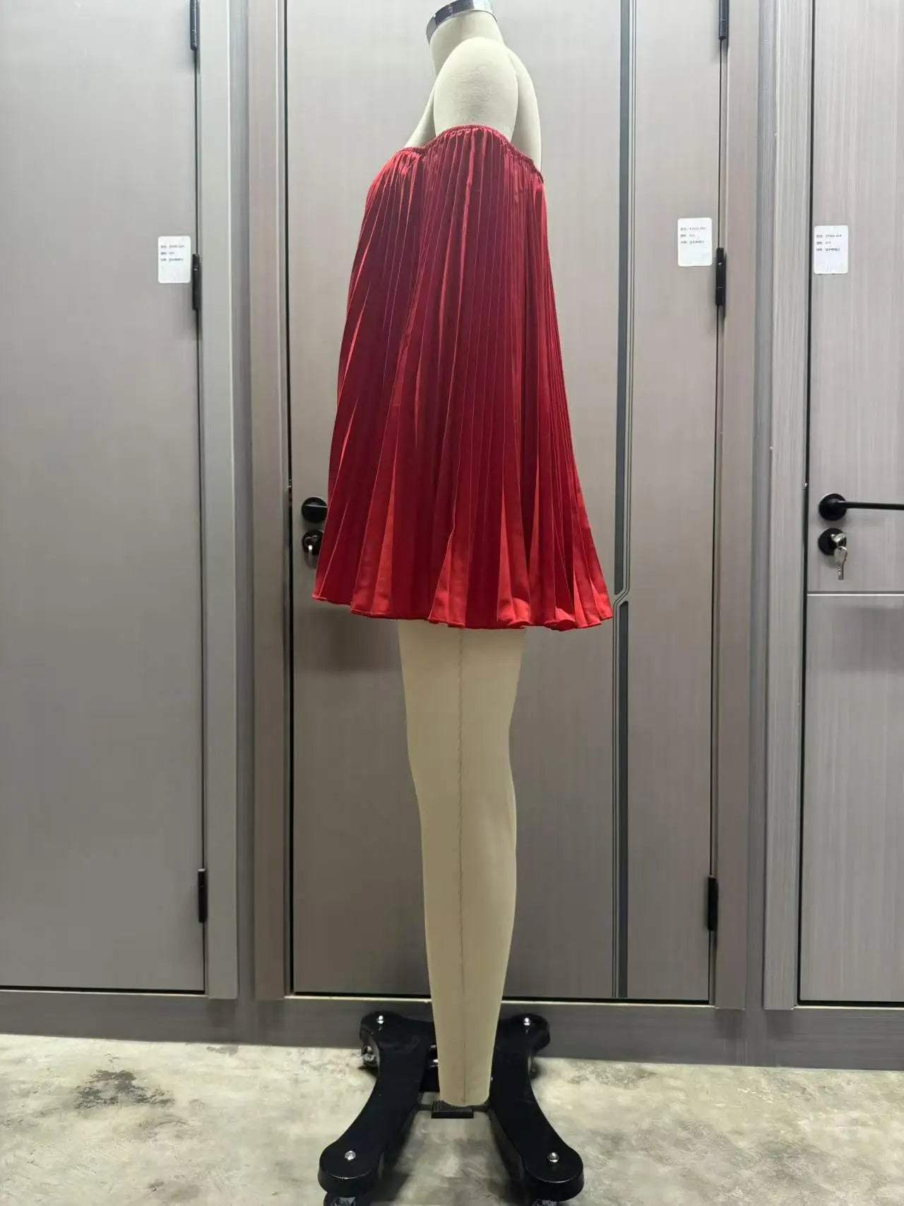 Women's Sexy One Shoulder Pleated Chiffon Long Sleeve Shorts 2 Piece Fashion Loose Shawl Sleeves Elegant Female Beach Shorts Set