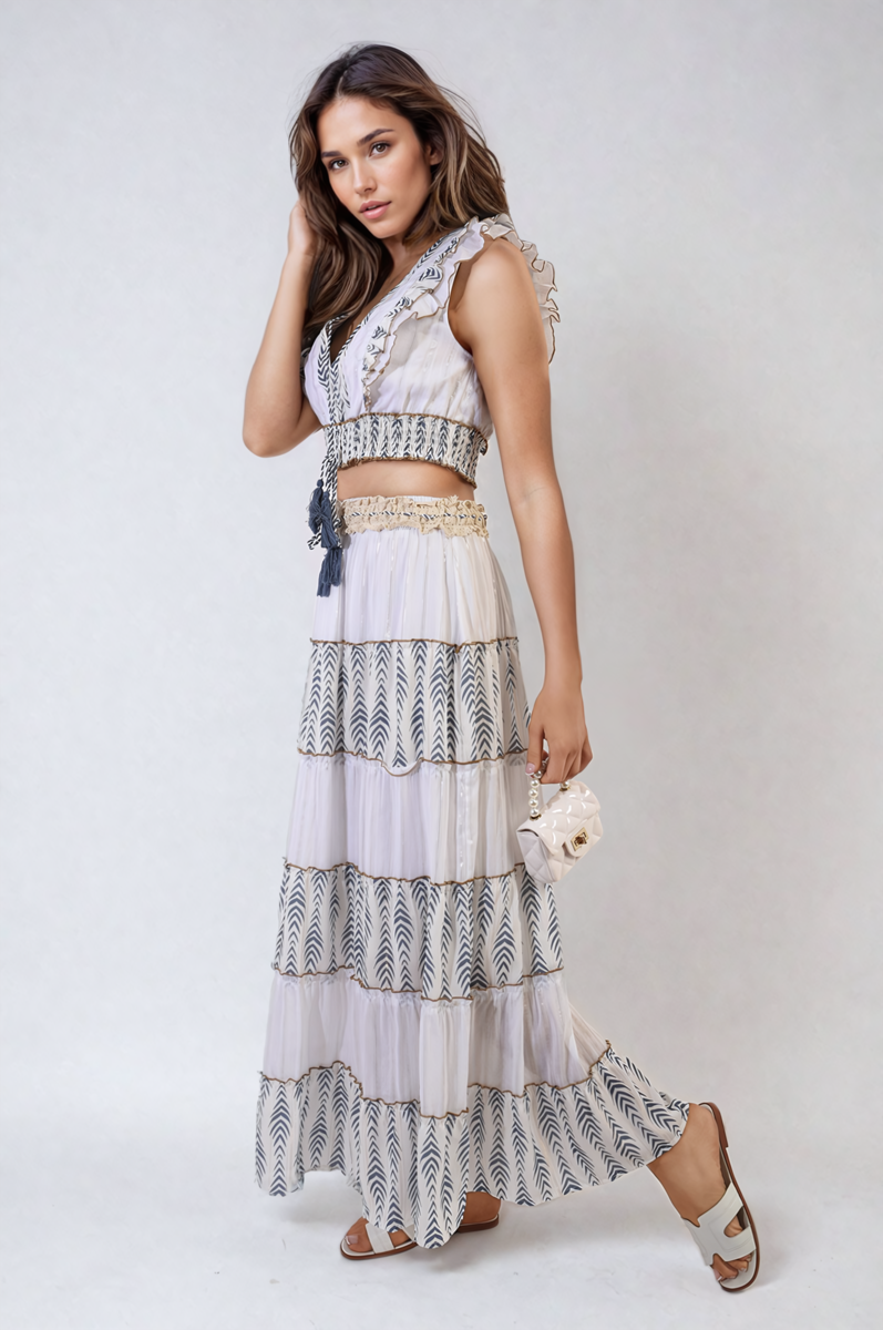 V-Neck Boho Tassel Detail Crop Top-1