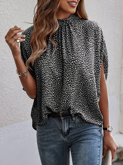 Women's Zigzag Mock Neck Tie-back Crop Top