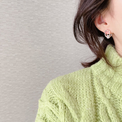 Cubic oval huggie earrings-4