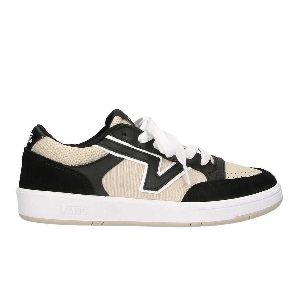Vans Authentic – Black/True White Classic Low-Top Sneakers (VN000BWBOUK1)
