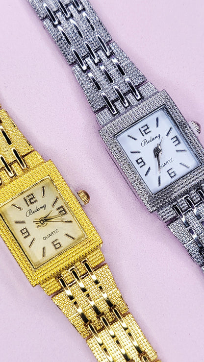 Signature Round Quartz Watch