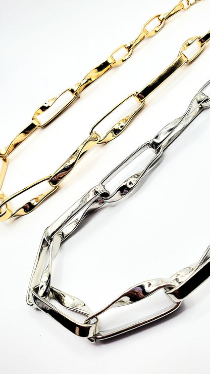Rectangular Link Chain Necklace