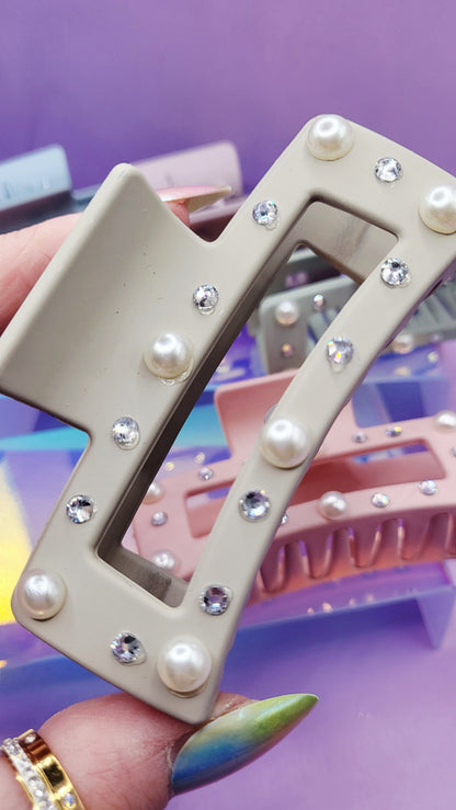 Pearl Essence Square Hair Clamps Pack of 12