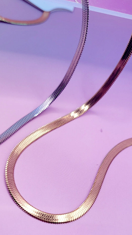 Shiny Snake Chain Necklace