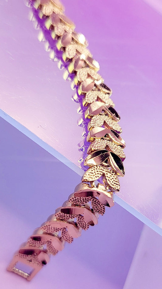 Oasis Shiny Gold Link Bracelet