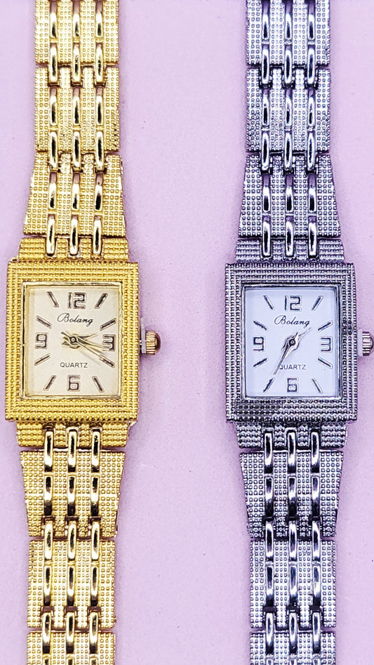 Signature Round Quartz Watch