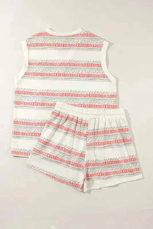 Western Casual Tank Top and Shorts Outfit-4